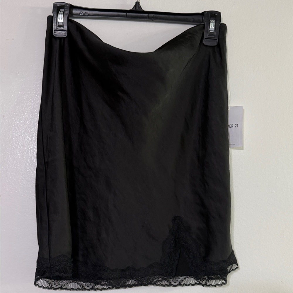 Forever 21 Elegant Black Skirt with Lace Trim